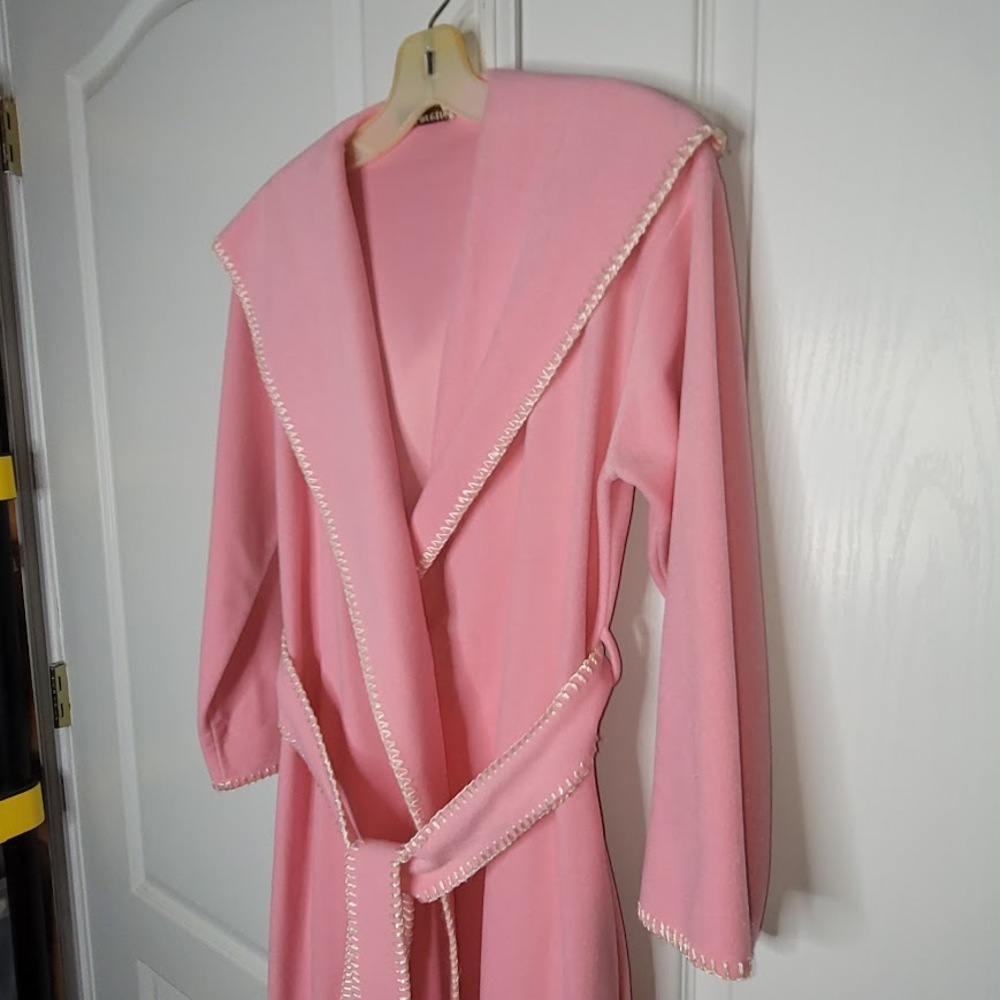 Vintage Vassarette Pink Velour Long Bathrobe Robe Small/Medium Whipstitch Detail - Picture 3 of 8